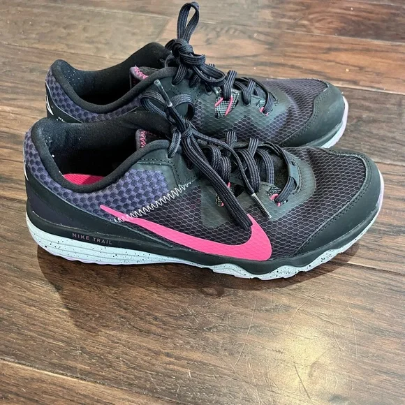 Nike | Shoes | Wmns Juniper Trail Black Hyper Pink | Poshmark